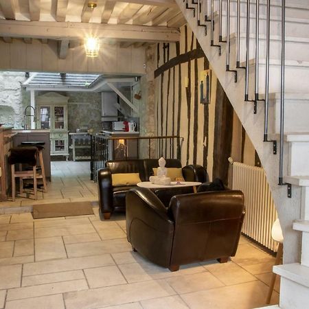 Aux Patissiers Hotel Compiegne Exterior photo