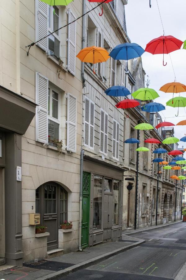 Aux Patissiers Hotel Compiegne Exterior photo